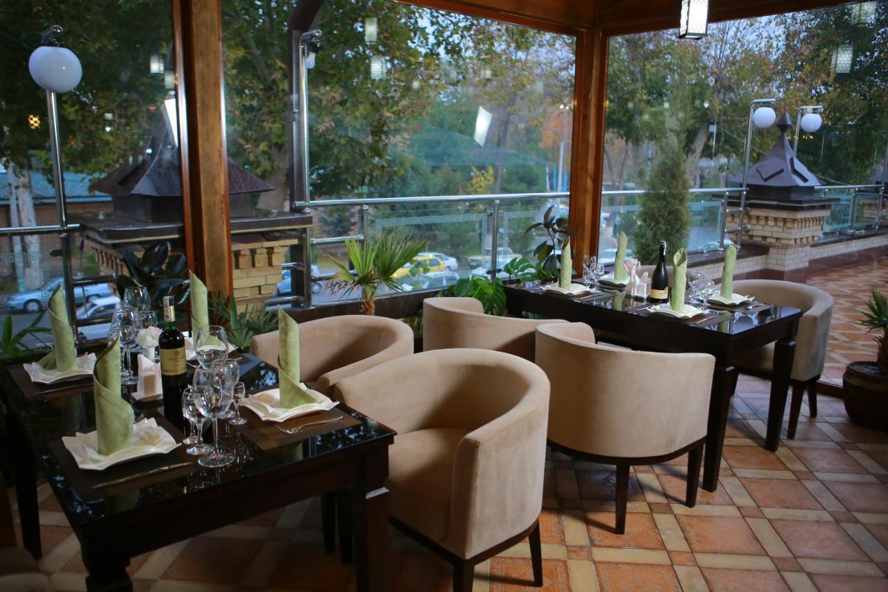 Boulevard Palace Hotel Σαμαρκάνδη Εξωτερικό φωτογραφία